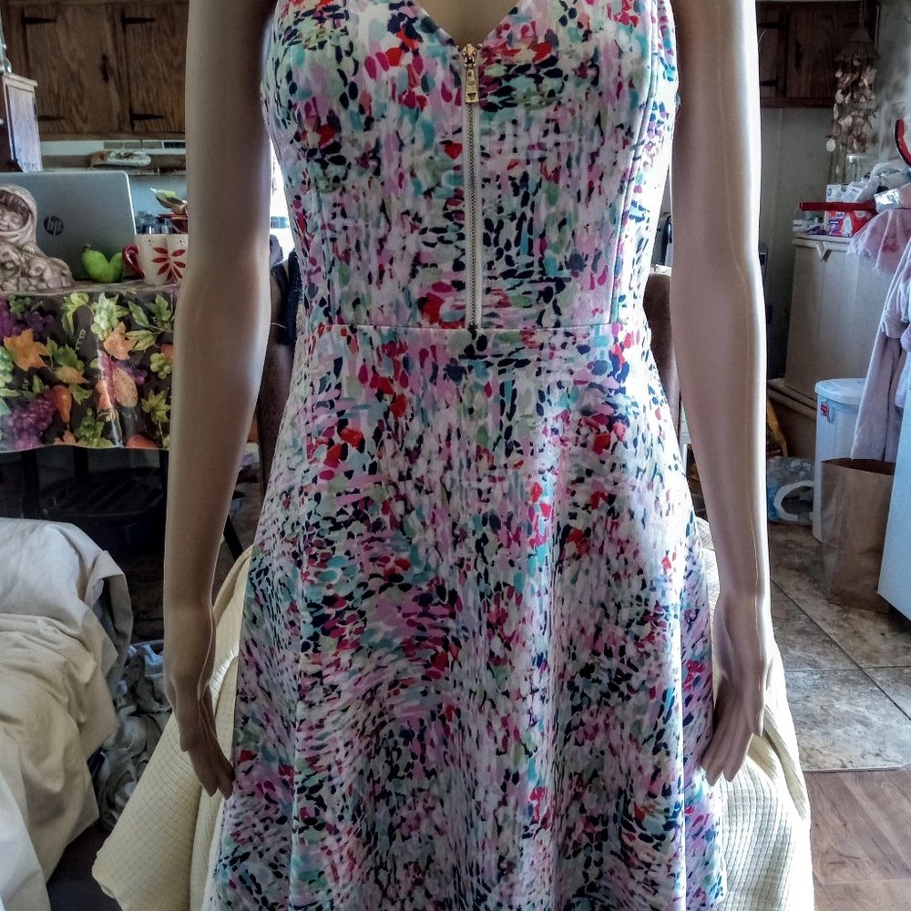 Stunning GUESS Dress